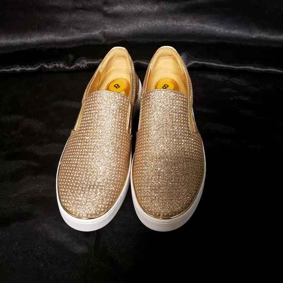 MICHAEL KORS Keaton Chain-Mesh Slip-On Sneaker - Picture 4 of 6